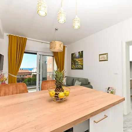 Diva דירה טרוגיר